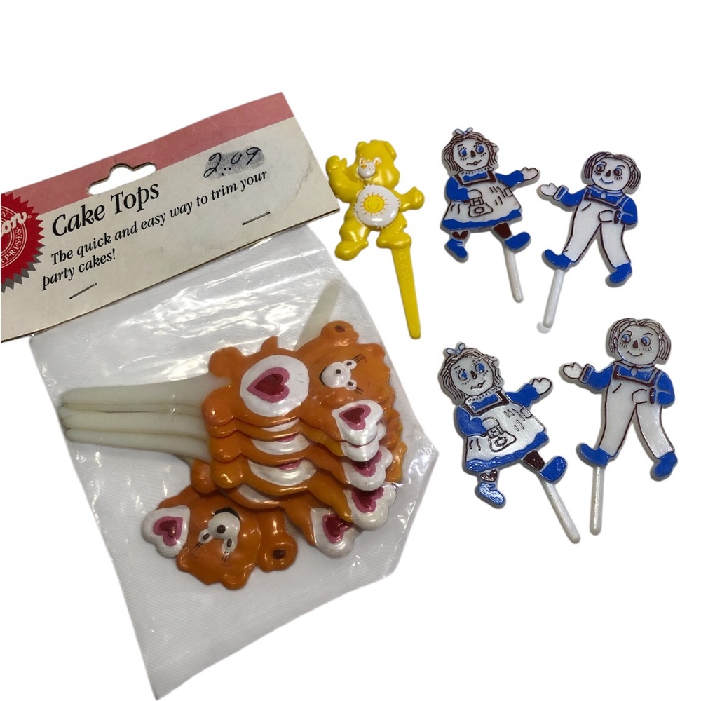 Lot of Vintage Cake Picks Cate Bears and Raggedy Ann and Andy